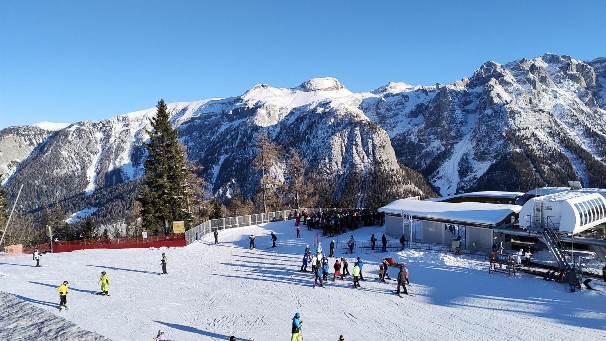 Ale 1206, Marilleva 1400 Accesso Diretto Alle Piste Exteriör bild